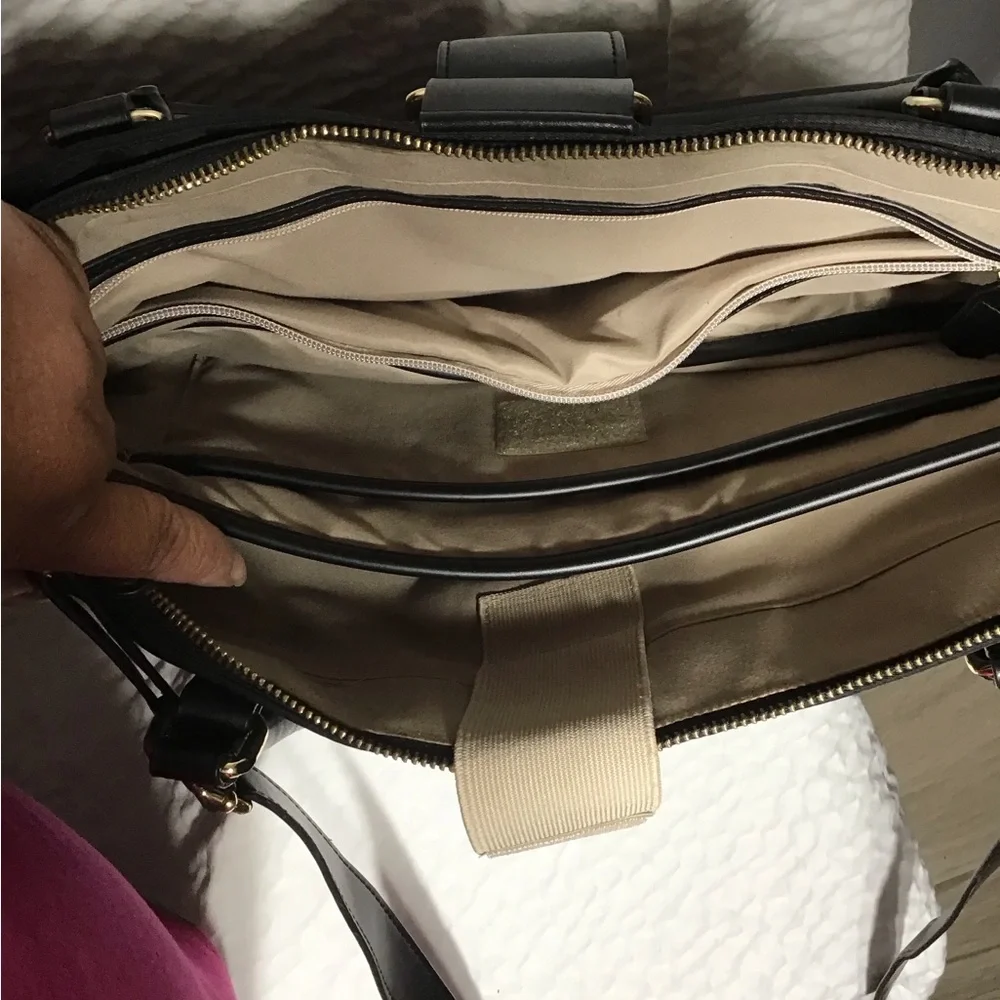 Wenger “Ana” Women’s Laptop Tote W/Tablet Pocket ( Black/Gold) #600772 Nilon.
